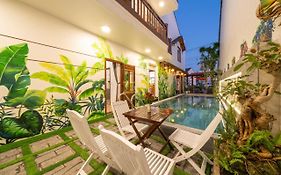 Blue Whale Homestay